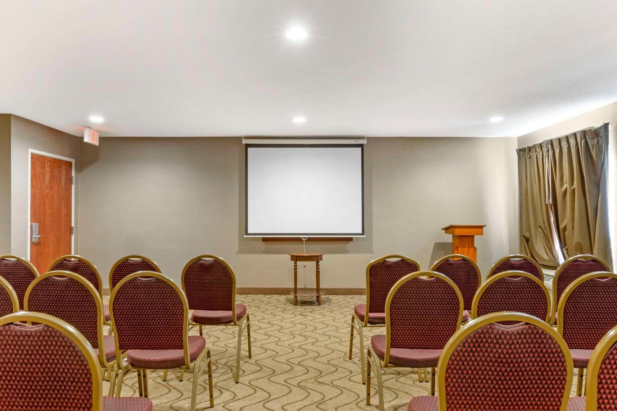Quality Inn Raleigh Downtown Экстерьер фото