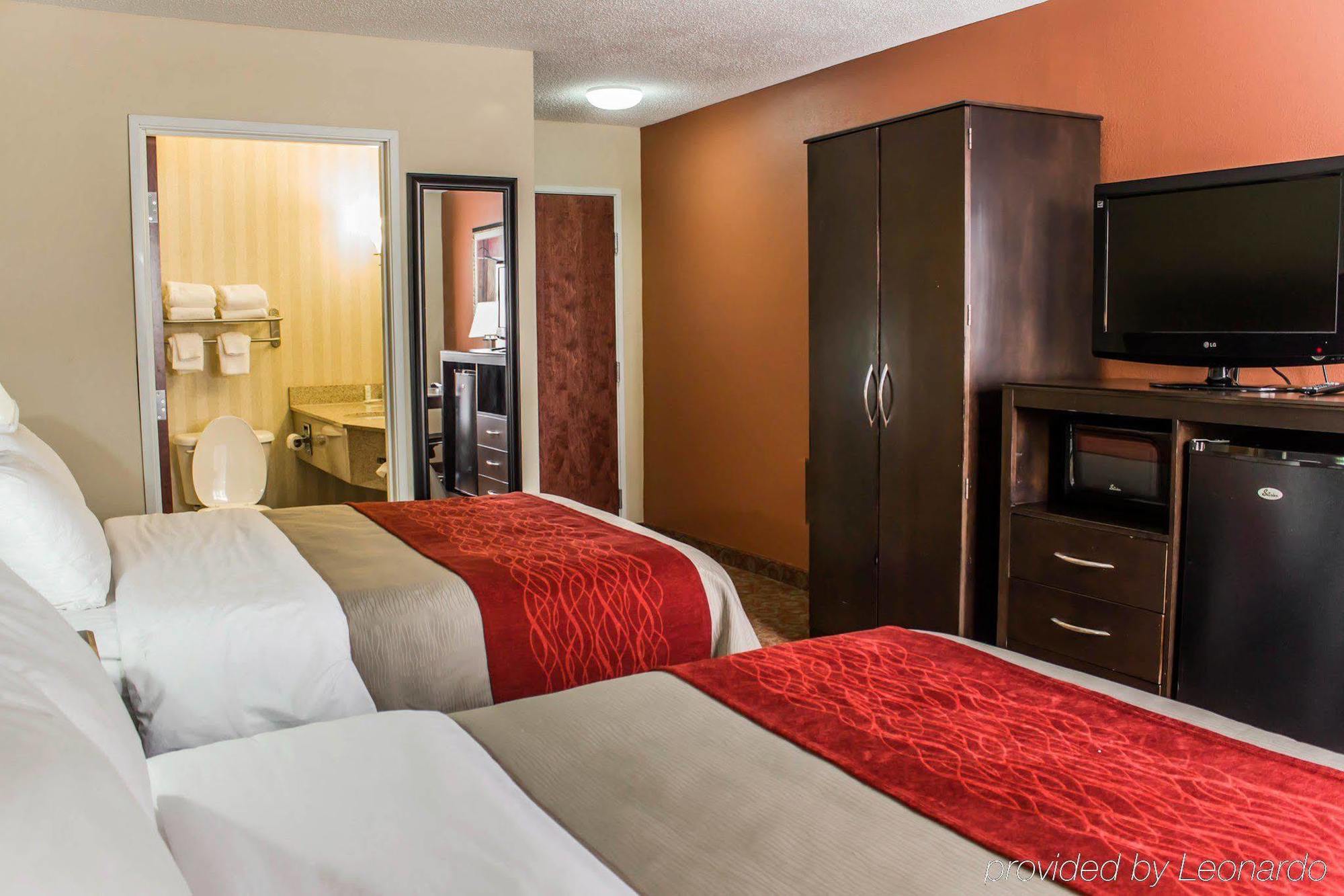 Quality Inn Raleigh Downtown Экстерьер фото