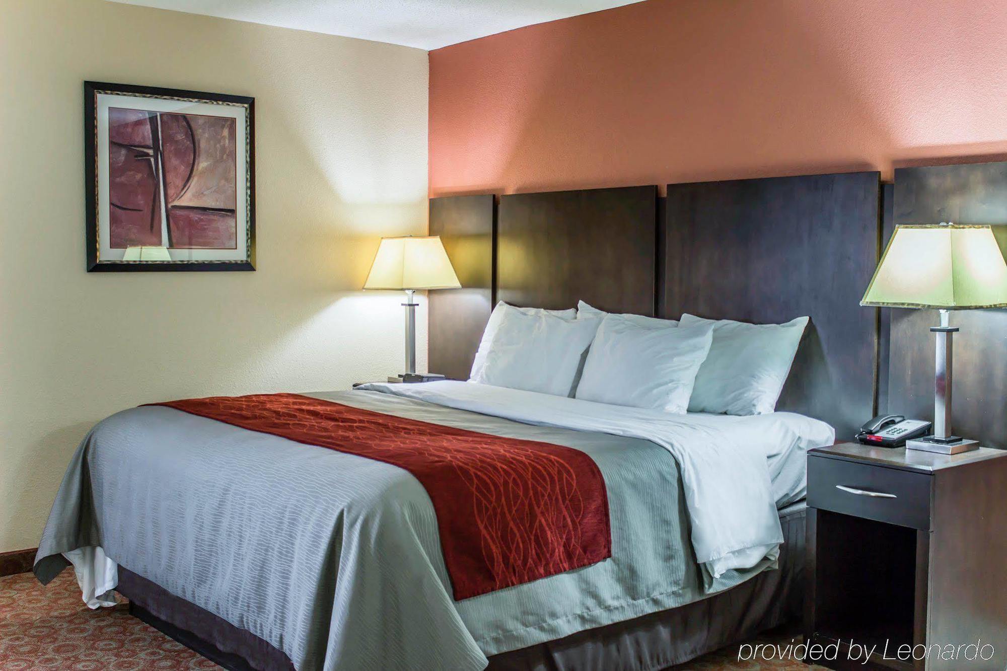 Quality Inn Raleigh Downtown Экстерьер фото